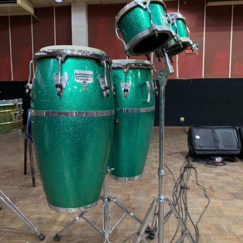 Sewa alat musik conga dan bongo