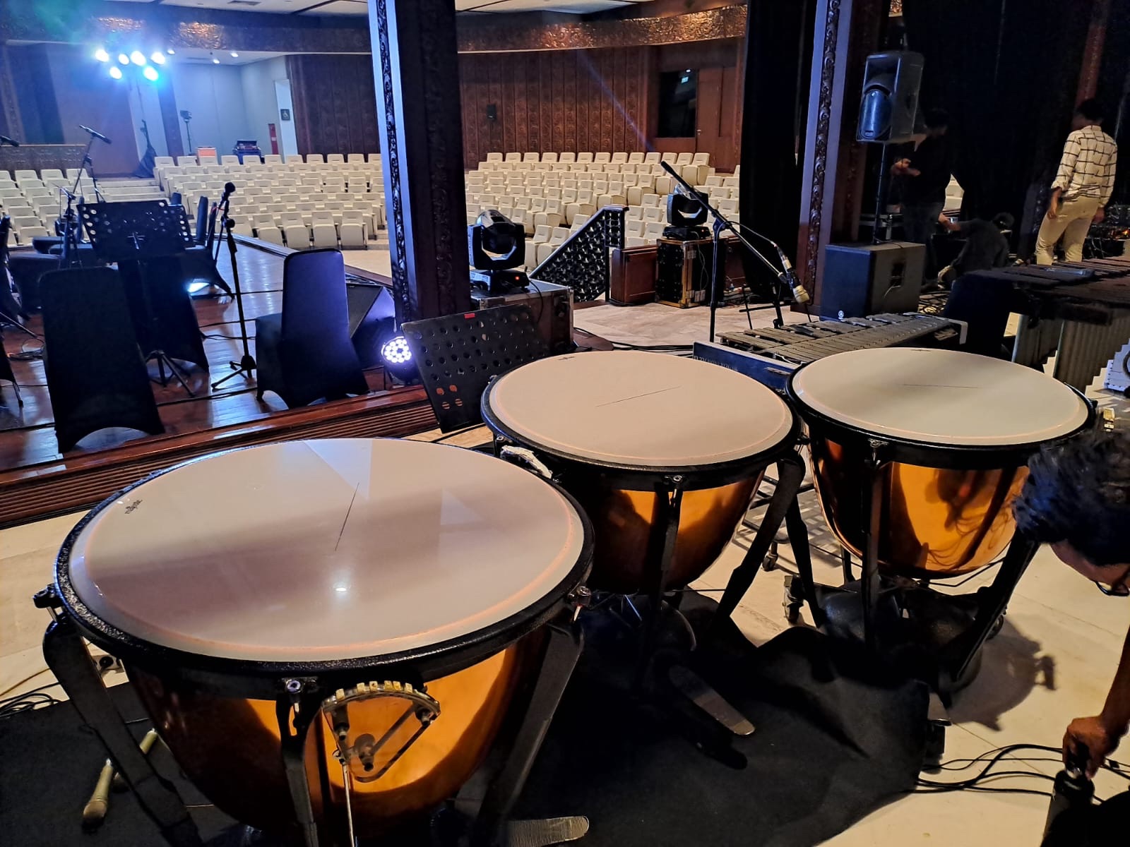 Menyewakan Timpani Untuk Orchestra